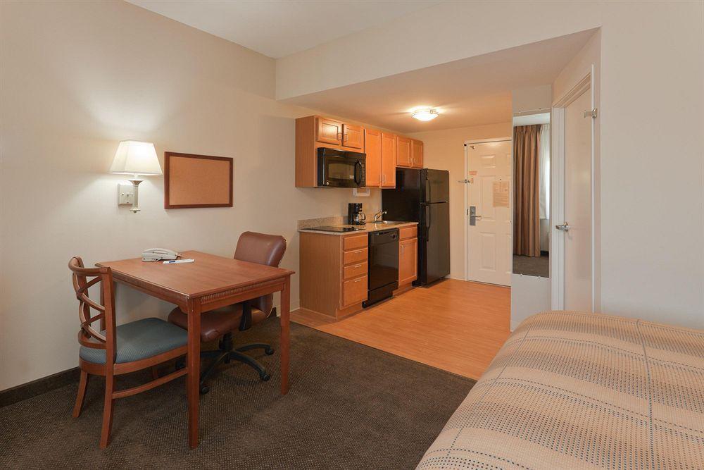 Candlewood Suites Pearl, An Ihg Hotel Room photo